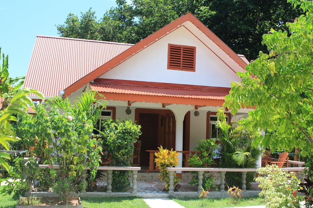 Veronic Self-Catering Guest House La Digue Exteriör bild