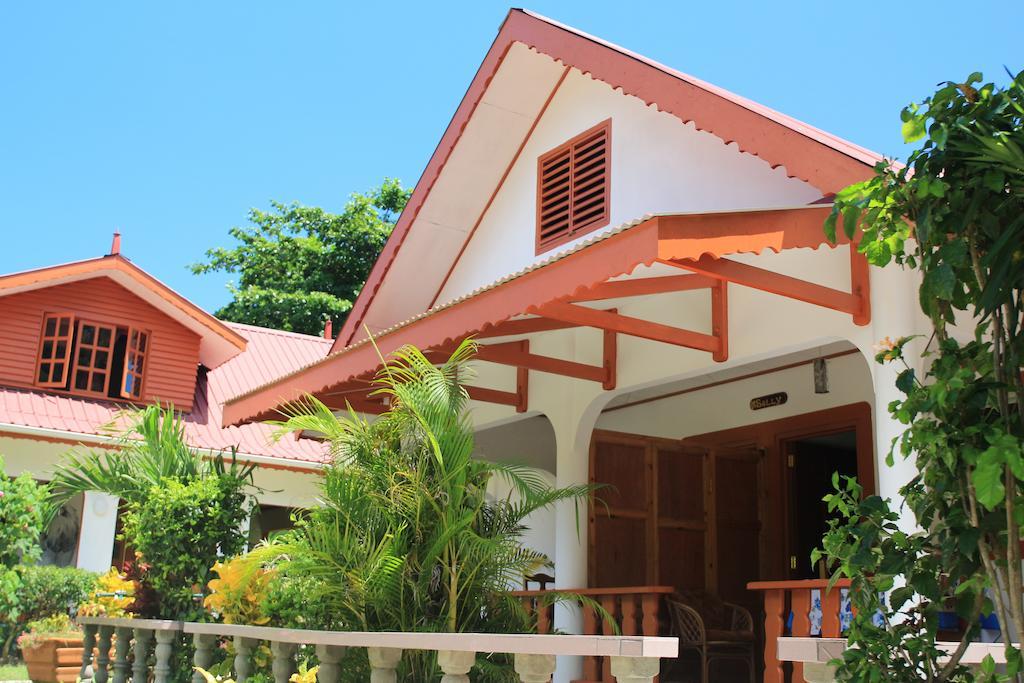 Veronic Self-Catering Guest House La Digue Rum bild