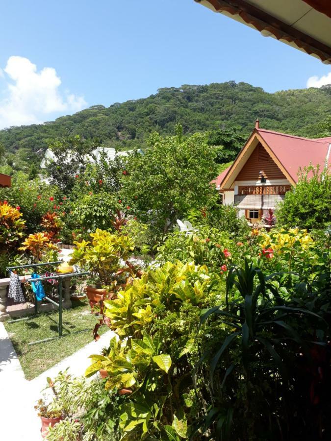 Veronic Self-Catering Guest House La Digue Exteriör bild